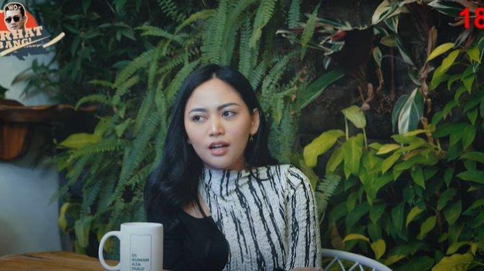 Rachel Vennya disebutkan hanya menjalani karantina tiga hari di wisma atlet. (YouTube CURHAT BANG Denny Sumargo/Tangkapan Layar)