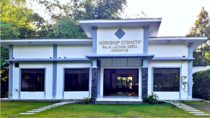 BLK KOMUNITAS